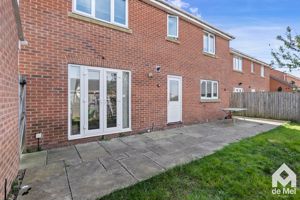 Photo 11- click for photo gallery